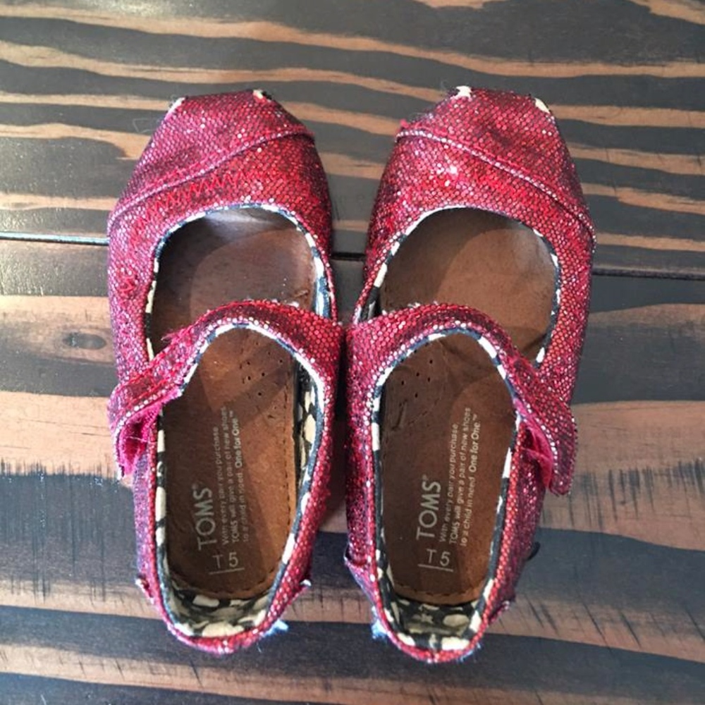 Tiny Toms